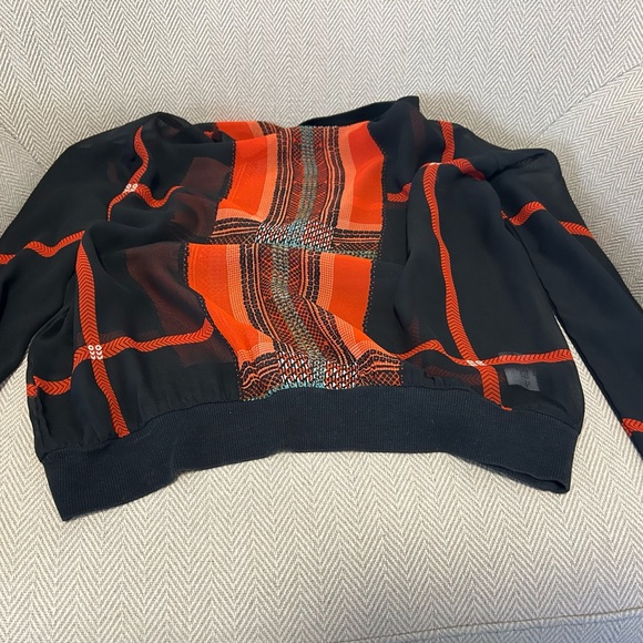 Top shirt semitransparent, elegant for every occasion, charming, soft. Size M. - Picture 6 of 6